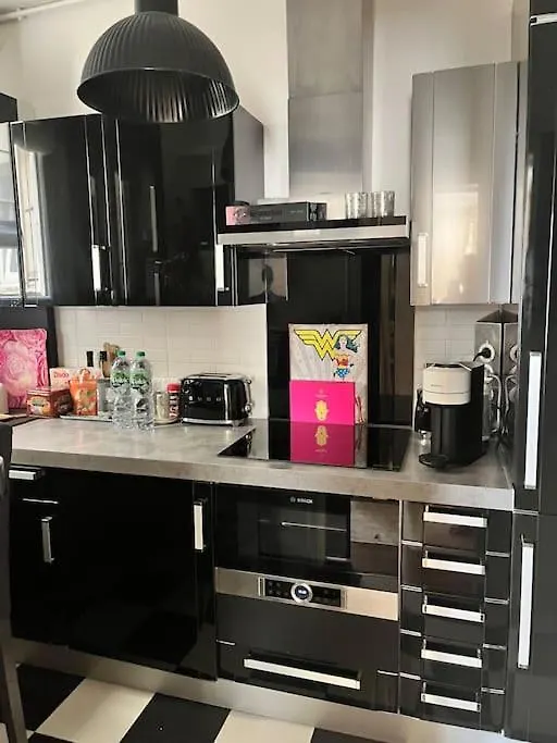 Beautiful & Central Apartment Near Champs-Elysees باريس