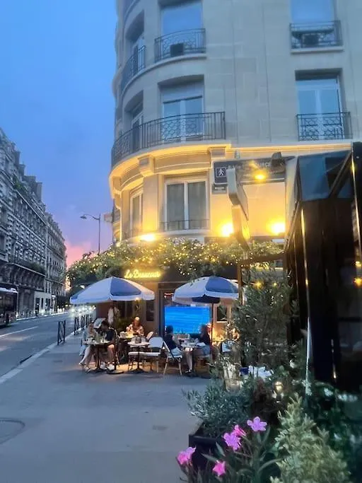 Beautiful & Central Apartment Near Champs-Elysees Paris France