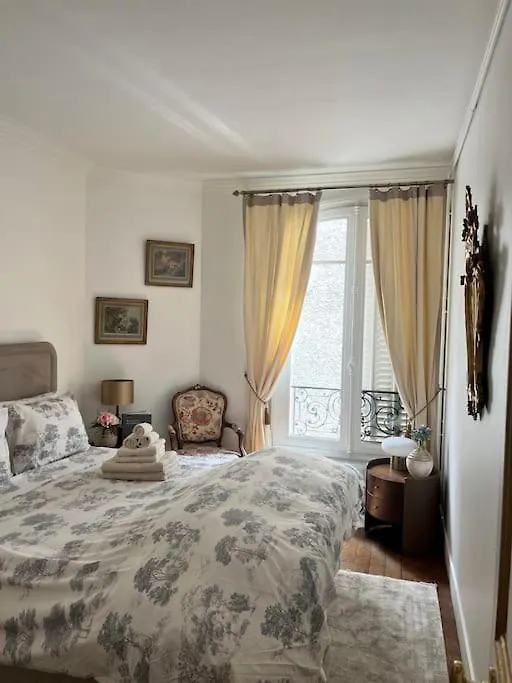 Beautiful & Central Apartment Near Champs-Elysees Paris 0*,